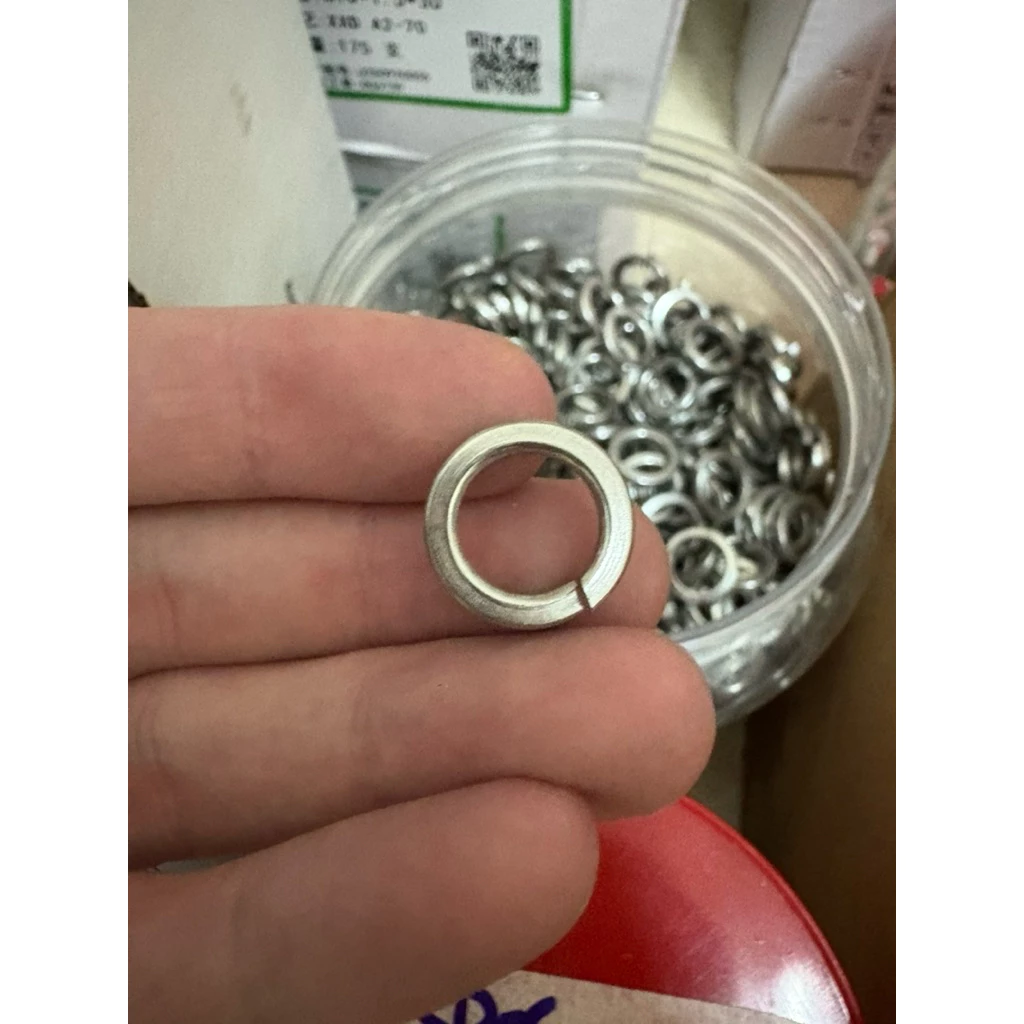 M8 & M10 SUS 304 Spring Washer Stainless Steel